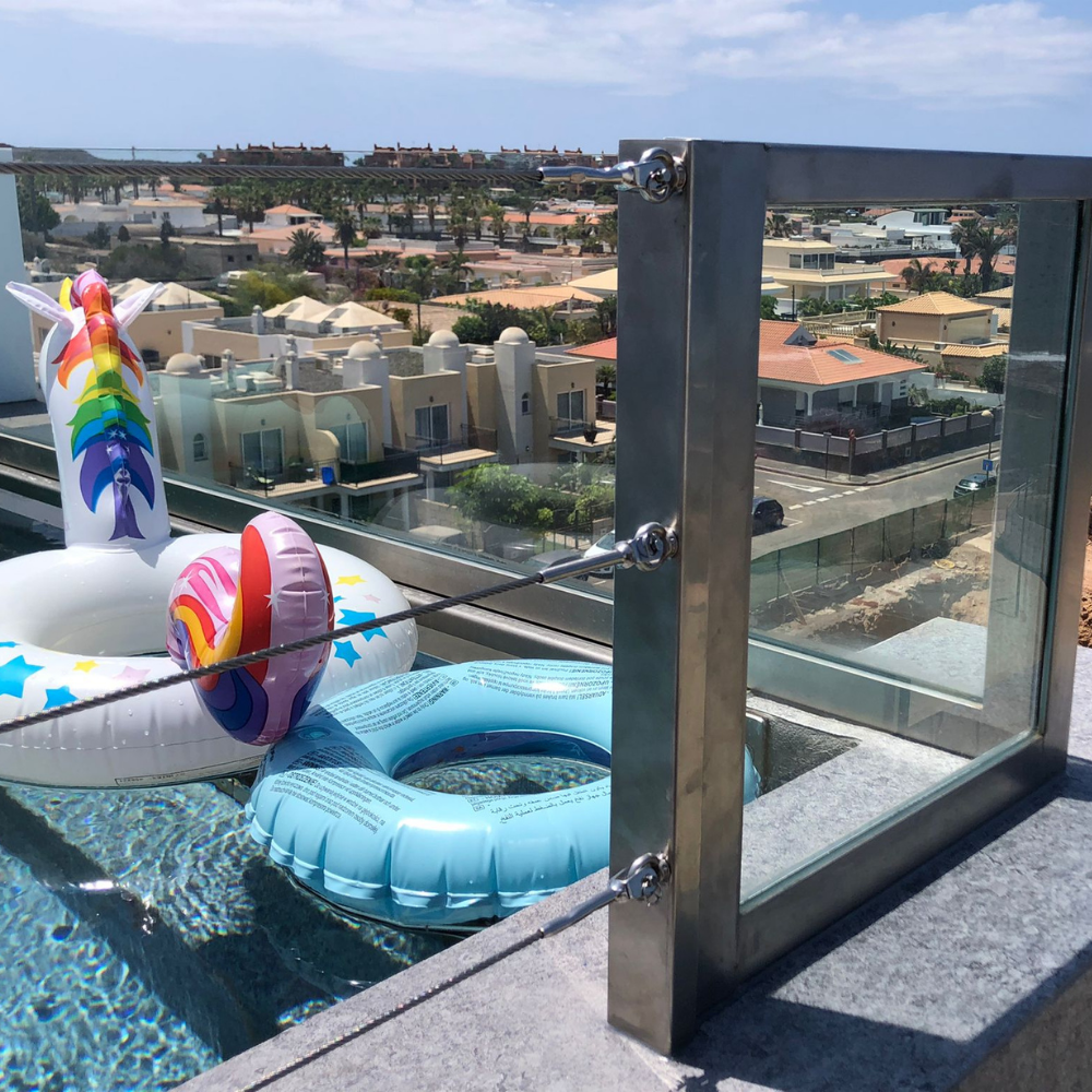 Sistemas de protección para piscinas, Infinity Seafront Luxury Residence